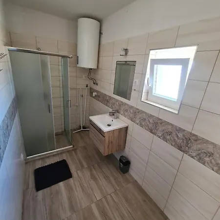 A Grund Apartmán Balatonszabadi Fürdőtelep